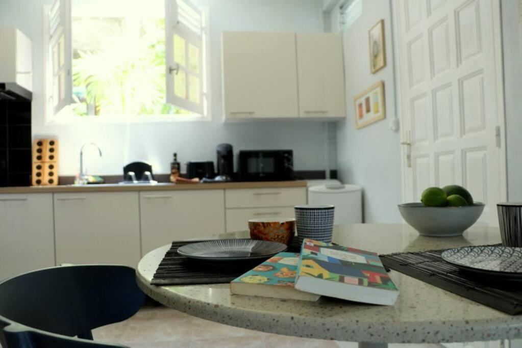 34 ° Soley. Apartman Case-Pilote Kültér fotó